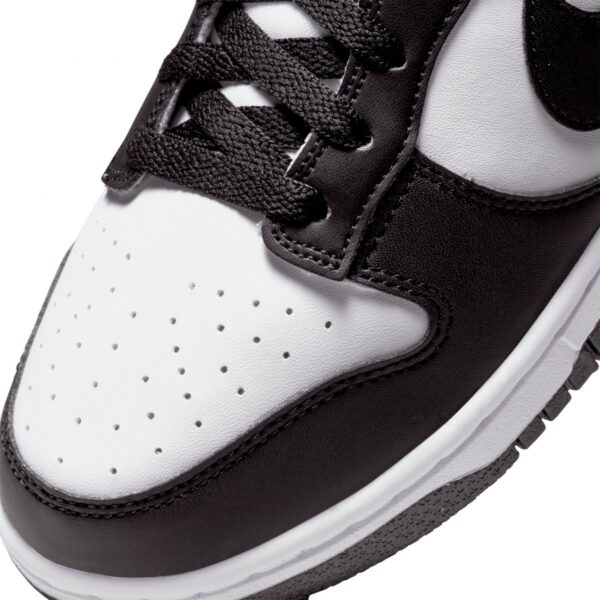 Nike Dunk Low "Panda"